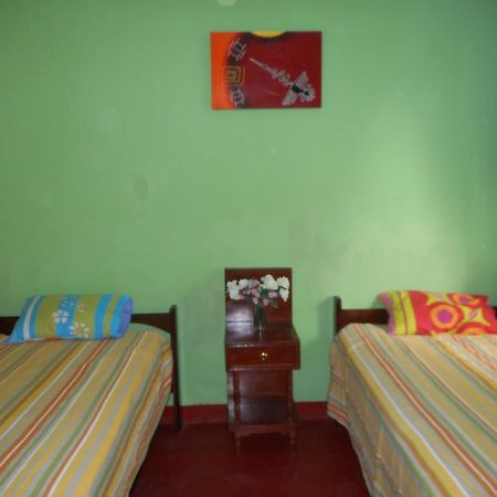 Hostal Geminis San Juan Bautista ภายนอก รูปภาพ