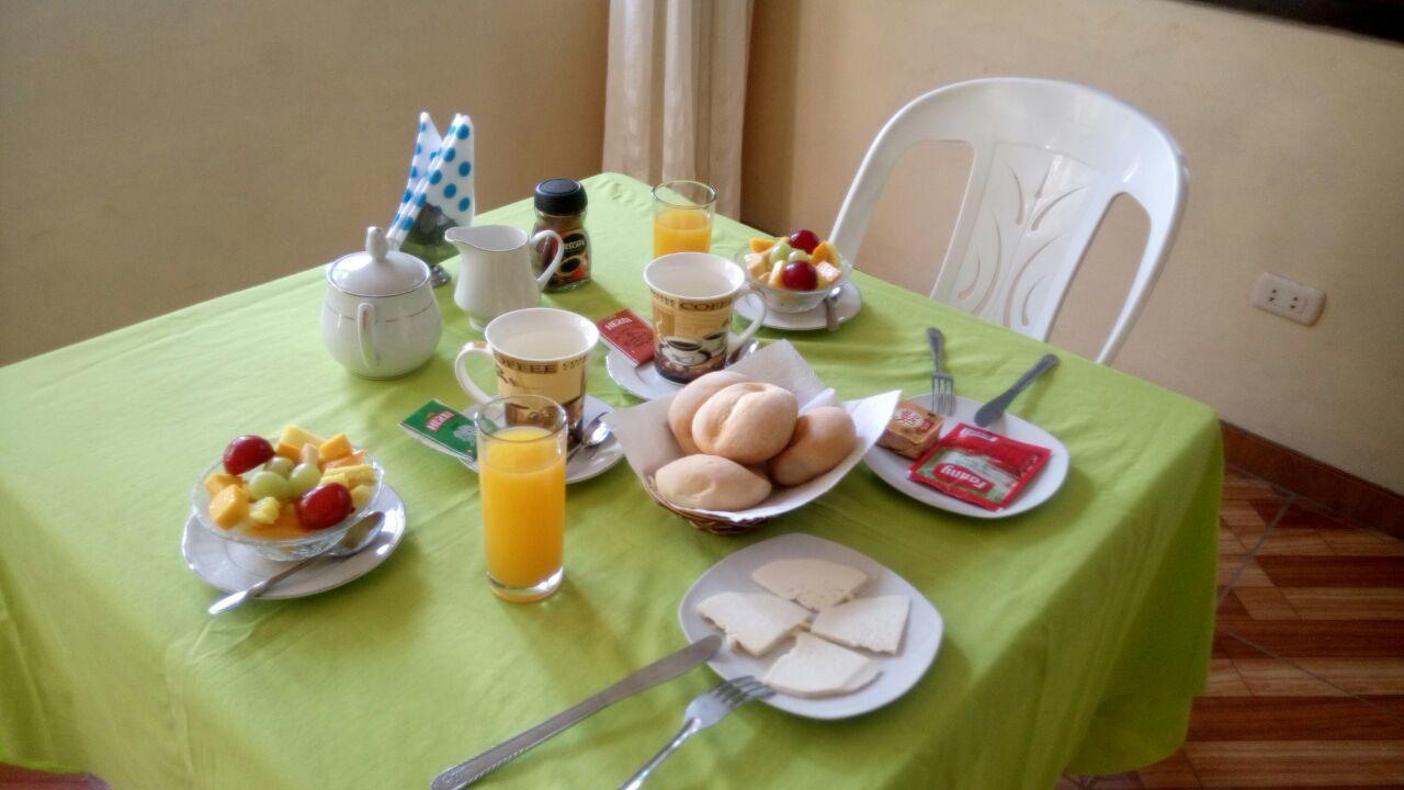 Hostal Geminis San Juan Bautista ภายนอก รูปภาพ