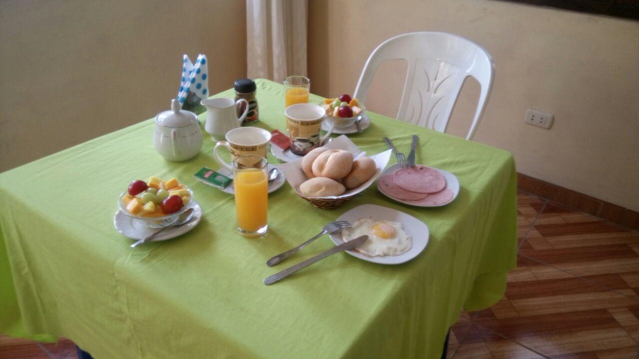 Hostal Geminis San Juan Bautista ภายนอก รูปภาพ