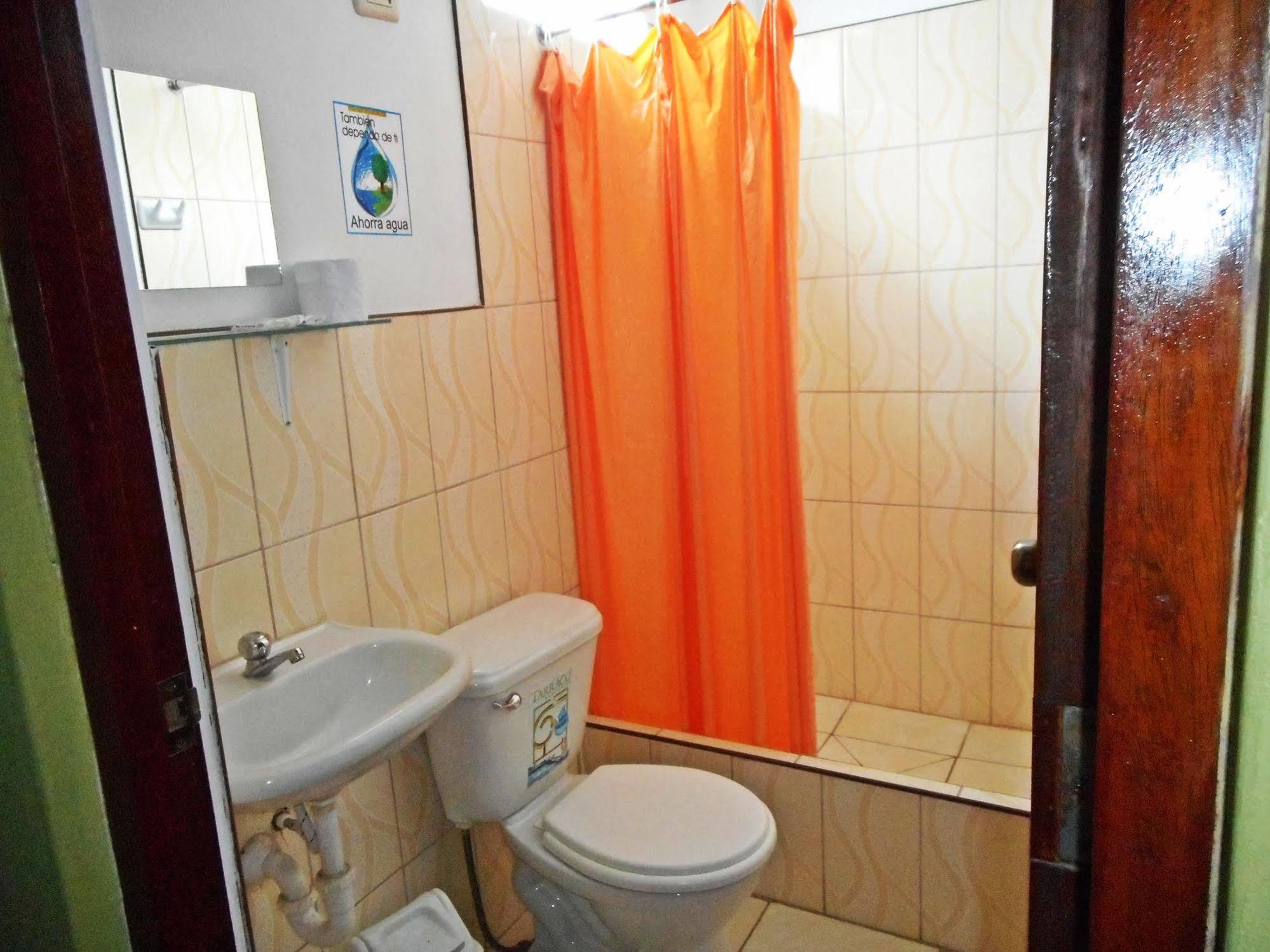 Hostal Geminis San Juan Bautista ภายนอก รูปภาพ