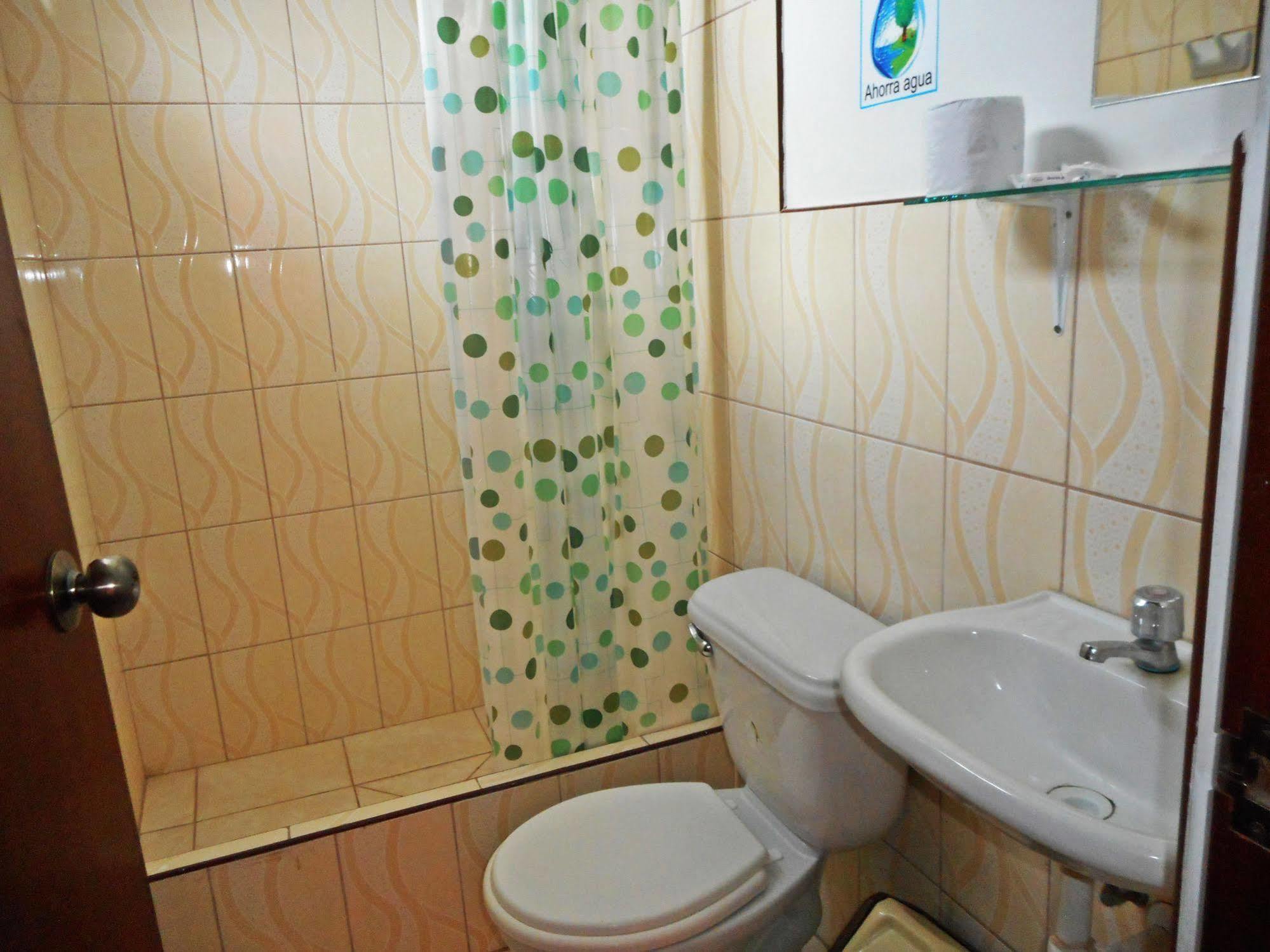 Hostal Geminis San Juan Bautista ภายนอก รูปภาพ